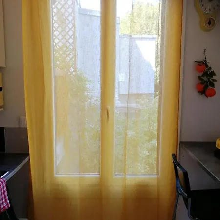 Cosy A Vue Sur Jardin 10 M² * Amiens